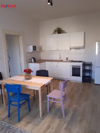 Pronájem bytu 2+kk, Hradec Králové, Bratří Čapků, 48 m2