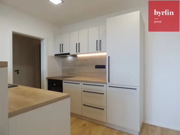 Pronájem bytu 2+kk, Opava, Hlavní, 38 m2