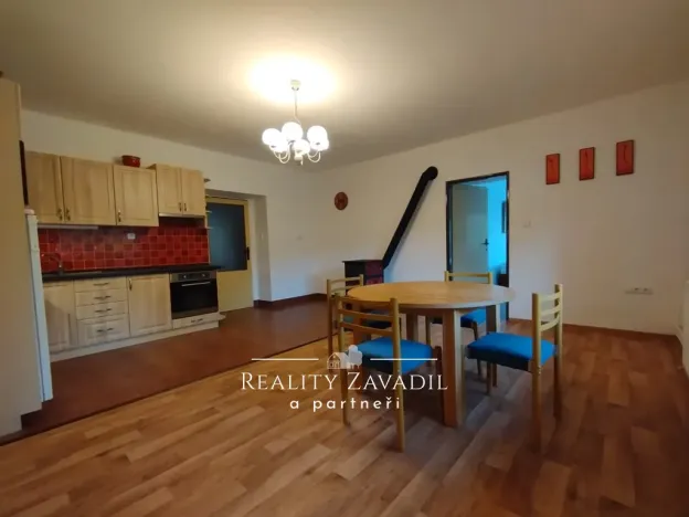 Pronájem rodinného domu, Hněvkovice - Nová Ves u Dolních Kralovic, 180 m2
