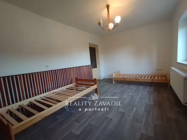 Pronájem rodinného domu, Hněvkovice - Nová Ves u Dolních Kralovic, 180 m2