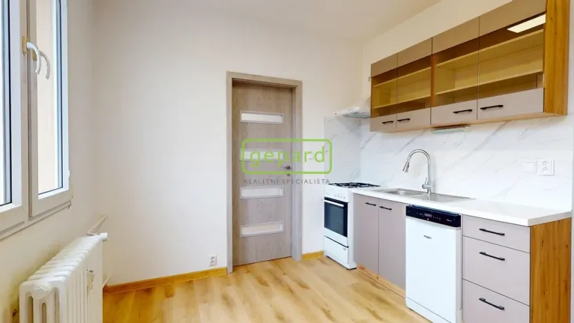 Pronájem bytu 1+1, Ústí nad Labem, Kmochova, 36 m2