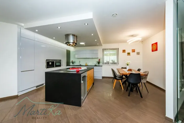 Prodej rodinného domu, Mníšek pod Brdy, Skalecká, 220 m2