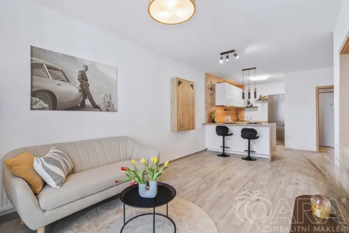 Prodej bytu 2+kk, Horoměřice, Velvarská, 53 m2