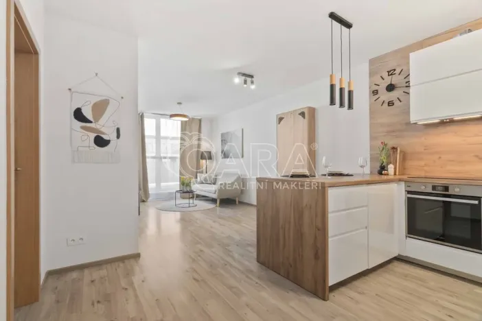 Prodej bytu 2+kk, Horoměřice, Velvarská, 53 m2