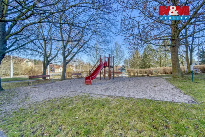 Prodej bytu 2+1, Plzeň - Doubravka, Hrádecká, 63 m2