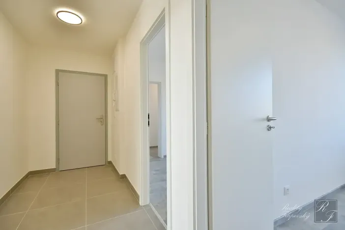 Prodej bytu 4+1, Praha - Čimice, Strážnická, 103 m2