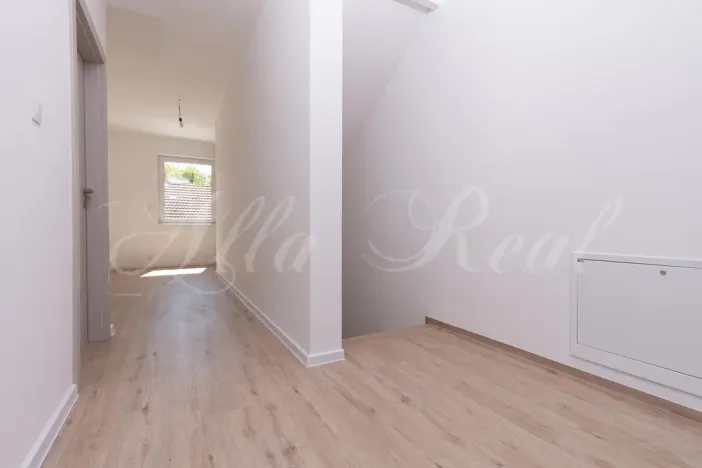 Prodej bytu 4+kk, Ostopovice, B. Němcové, 170 m2