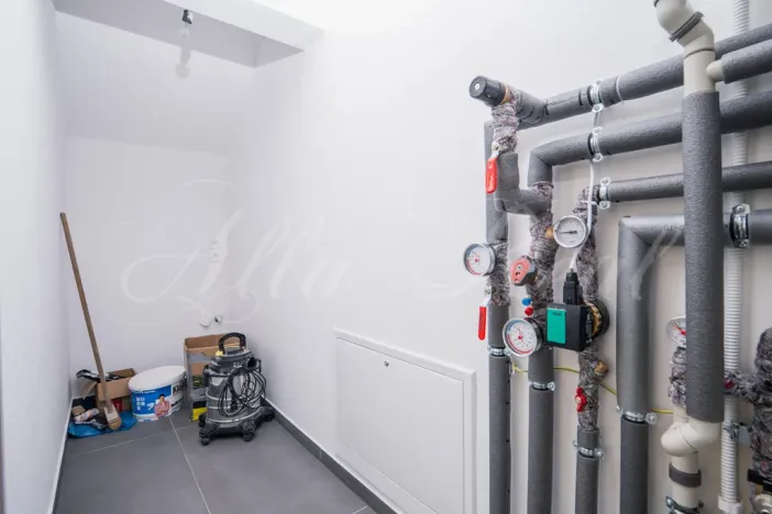 Prodej bytu 4+kk, Ostopovice, B. Němcové, 170 m2