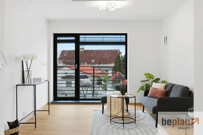 Pronájem bytu 3+kk, Zlatníky-Hodkovice, K Cihelně, 53 m2