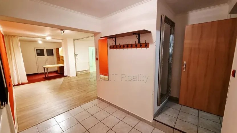 Pronájem kanceláře, Praha - Řepy, Žalanského, 53 m2