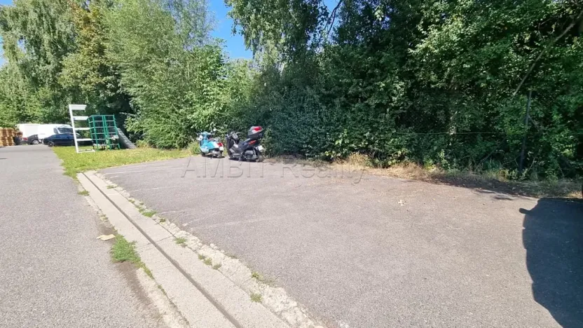 Pronájem výrobních prostor, Praha, Poděbradská, 250 m2