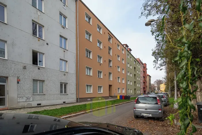 Pronájem bytu 2+kk, Olomouc, Charkovská, 48 m2