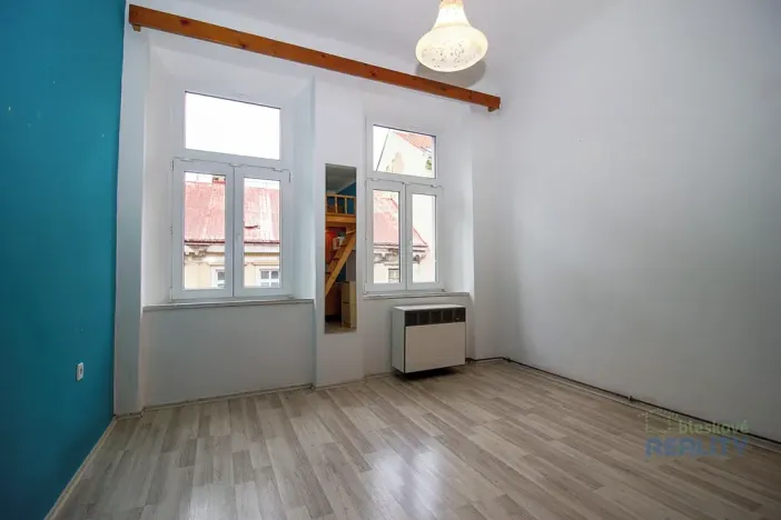 Pronájem bytu 1+kk, Praha - Žižkov, Vlkova, 22 m2