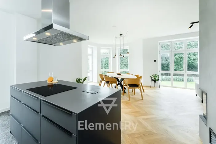 Pronájem bytu 4+kk, Hradec Králové, Heřmanova, 137 m2