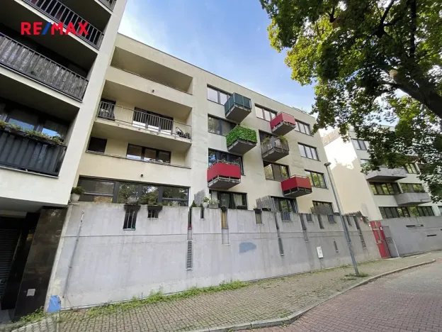 Pronájem bytu 2+kk, Praha - Michle, U michelského mlýna, 70 m2