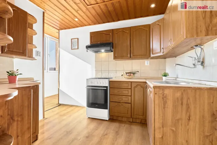 Prodej bytu 4+1, Karlovy Vary - Rybáře, Rohová, 86 m2