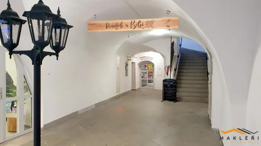 Pronájem obchodního prostoru, Jihlava, Znojemská, 90 m2