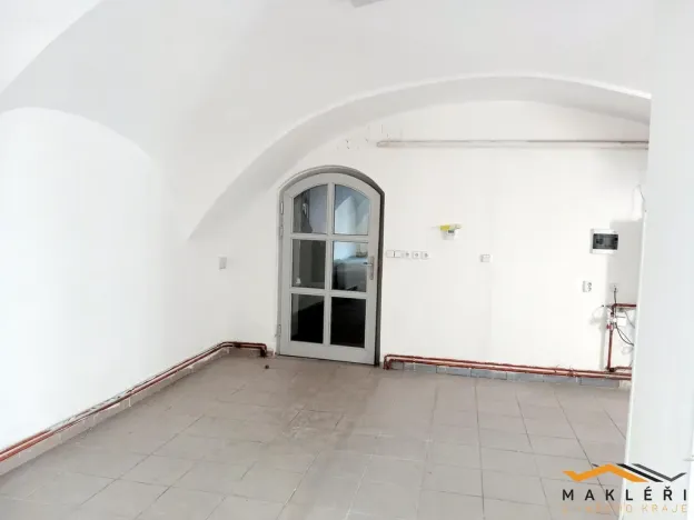 Pronájem obchodního prostoru, Jihlava, Znojemská, 90 m2