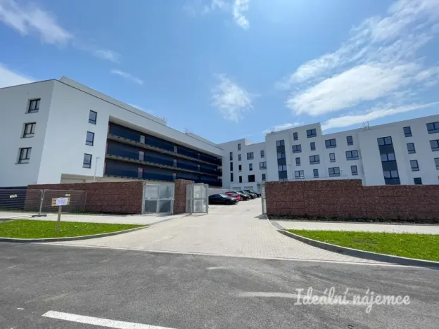 Pronájem bytu 1+kk, Kuřim, Pazourková, 31 m2