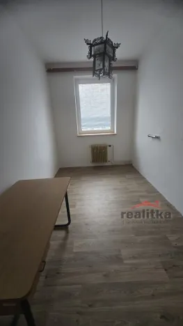 Prodej bytu 4+1, Opava - Předměstí, Dostojevského, 92 m2