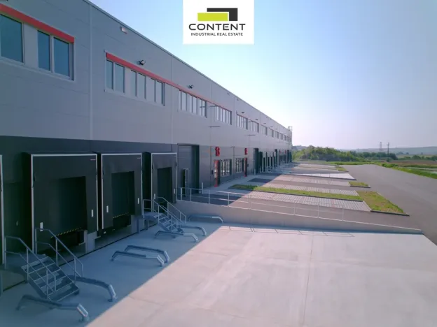 Pronájem skladu, Mikulov, Nádražní, 7000 m2