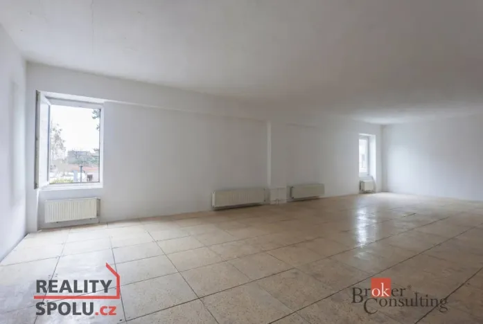 Pronájem kanceláře, Benešov, 190 m2
