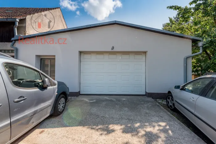 Pronájem obchodního prostoru, Kly - Krauzovna, 300 m2