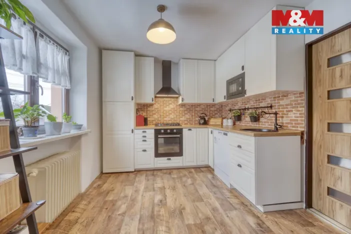 Prodej rodinného domu, Planá, Na Sádkách, 150 m2