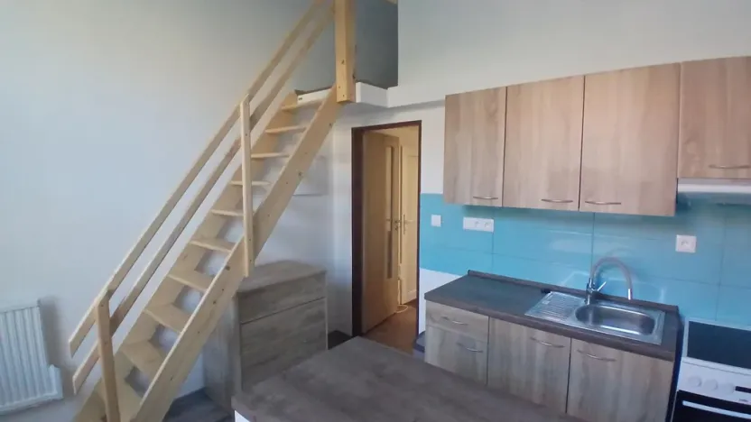 Pronájem bytu 1+kk, Brno - Královo Pole, Skácelova, 34 m2