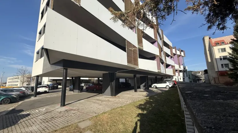 Pronájem bytu 2+kk, Zlín - Malenovice, Hřebíčkova, 34 m2