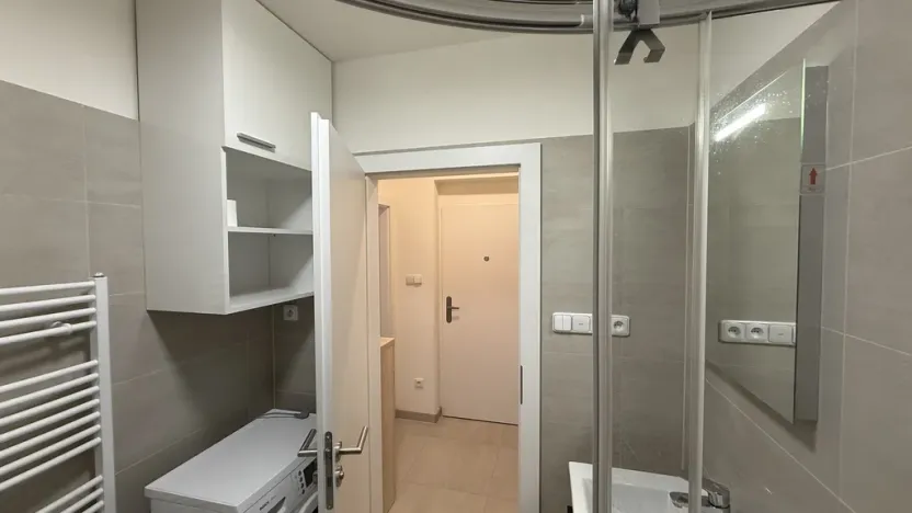 Pronájem bytu 2+kk, Zlín - Malenovice, Hřebíčkova, 34 m2