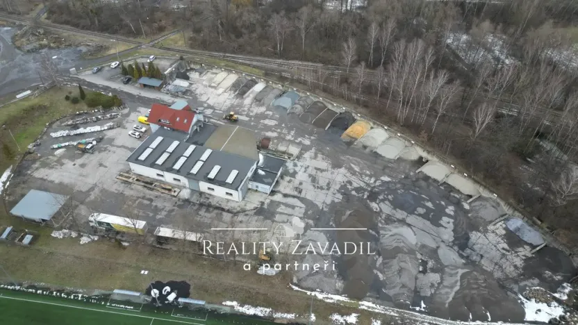 Pronájem výrobních prostor, Horní Suchá, 1023 m2