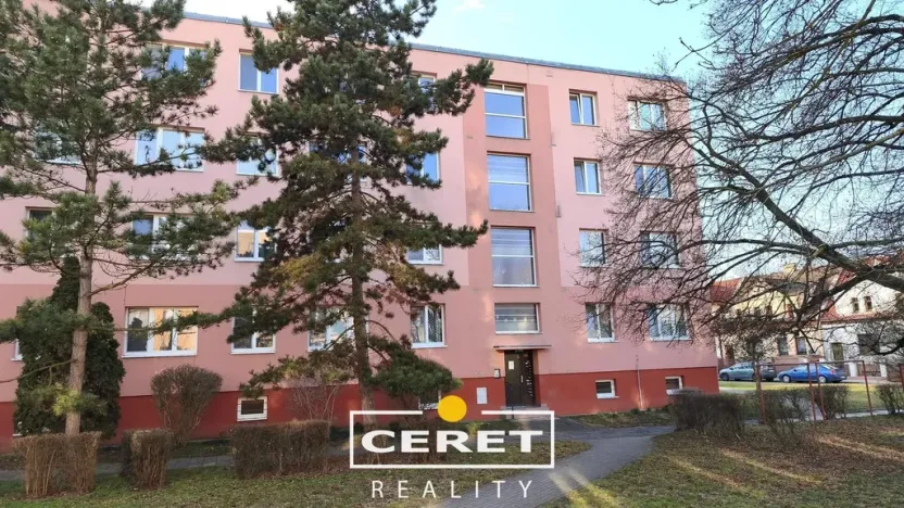 Prodej bytu 2+1, Žatec, Hájkova, 53 m2