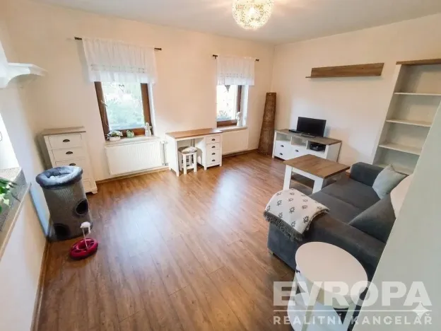 Prodej rodinného domu, Bezvěrov - Chudeč, 180 m2