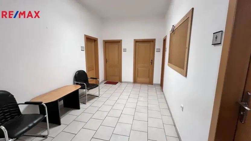 Pronájem kanceláře, Pelhřimov, Krasíkovická, 70 m2