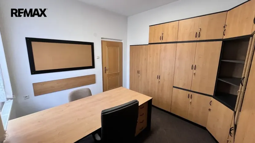 Pronájem kanceláře, Pelhřimov, Krasíkovická, 70 m2