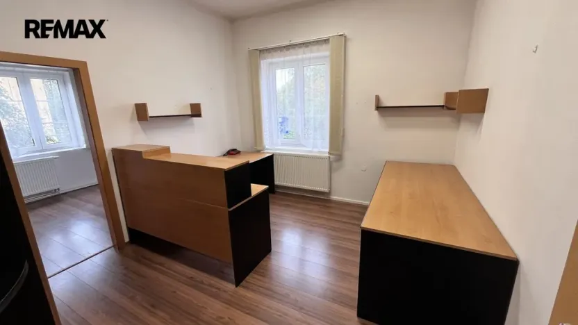 Pronájem kanceláře, Pelhřimov, Krasíkovická, 70 m2