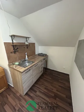Pronájem bytu 1+kk, Neratovice, Hlavní, 15 m2