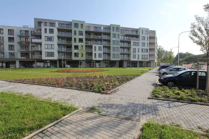 Pronájem bytu 1+kk, Pardubice - Zelené Předměstí, Pod Vinicí, 33 m2
