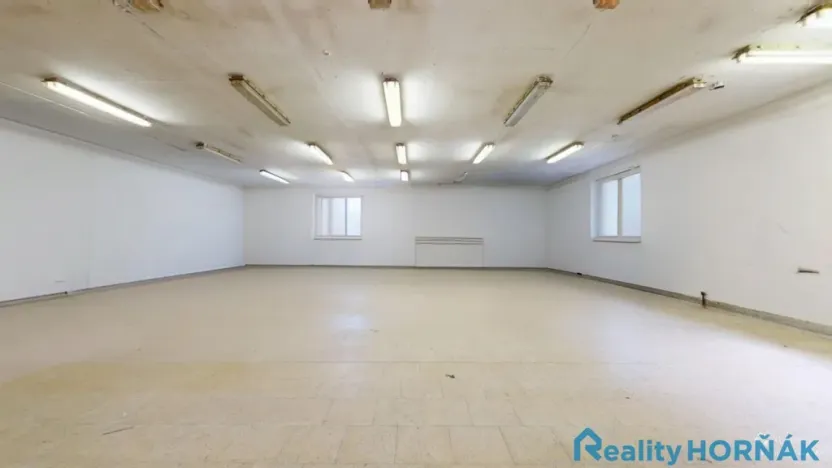 Prodej výrobních prostor, Bechyně, U Vodojemu, 496 m2