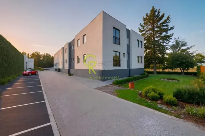 Prodej bytu 3+kk, Skorkov - Otradovice, 56 m2