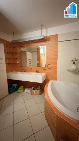 Prodej rodinného domu, Město Touškov, Mírová, 240 m2