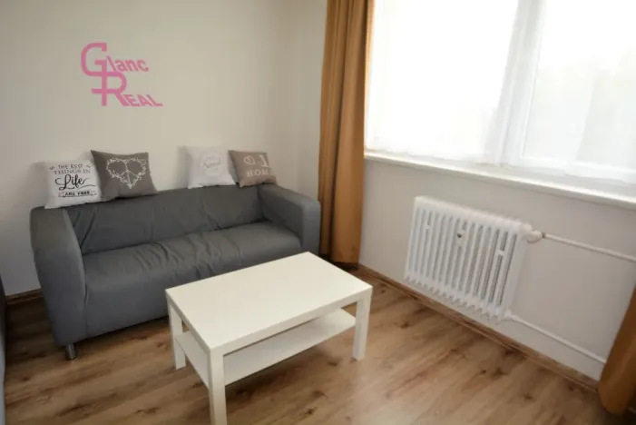 Pronájem bytu 1+1, Šlapanice, Brněnská, 33 m2