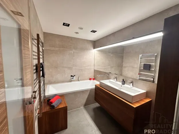 Prodej bytu 3+kk, Olomouc, Chválkovická, 83 m2