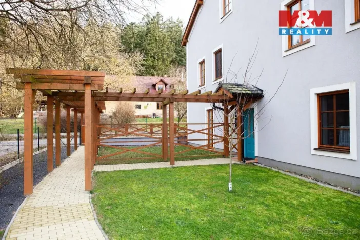 Prodej bytu 2+kk, Kařez, 54 m2