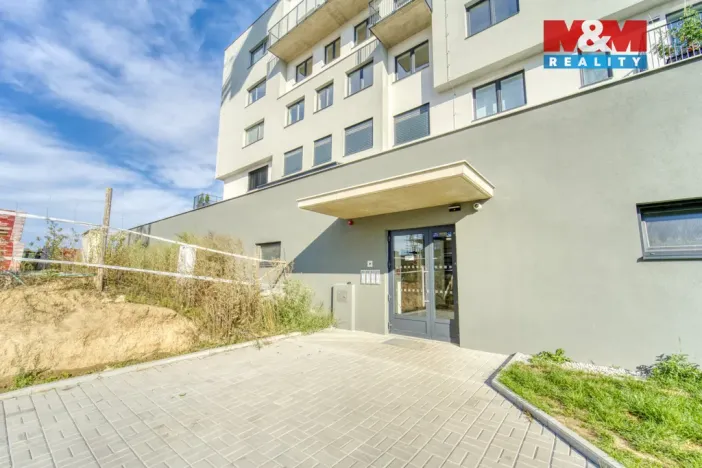 Pronájem bytu 1+kk, Plzeň - Skvrňany, Františka Kováříka, 46 m2