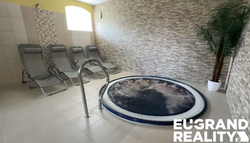 Prodej ubytování, Mikulášovice, 700 m2