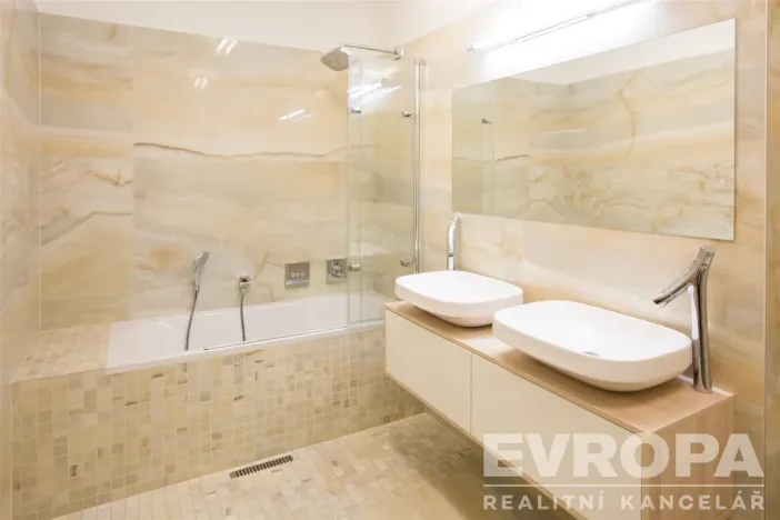 Prodej bytu 3+kk, Beroun - Beroun-Závodí, Na Veselou, 123 m2