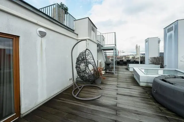 Pronájem bytu 4+kk, Praha - Holešovice, Komunardů, 196 m2