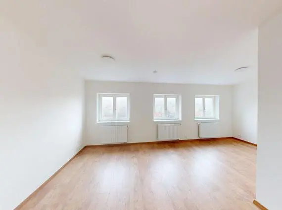 Pronájem bytu 1+kk, Praha - Střešovice, Na Petynce, 43 m2
